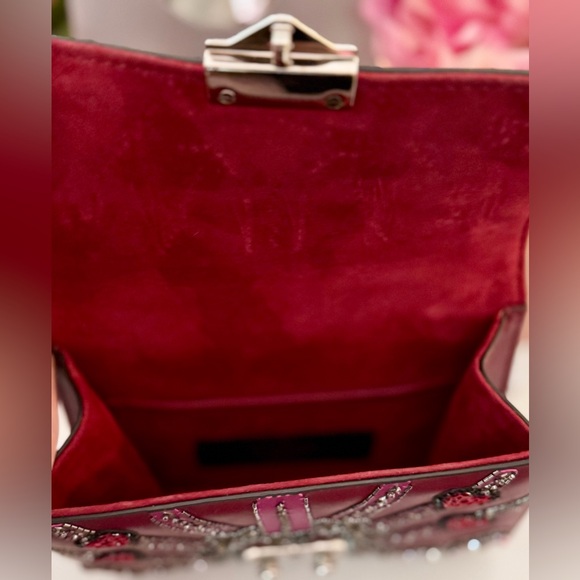 Valentino Garavani Heart Beaded Glam Lock Bag - Picture 13 of 15